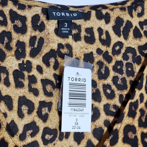 NEW – Torrid Button Tie Front Leopard Dolman - Size: 3 (22W/24W) PRICE IS FIRM - Picture 4 of 6